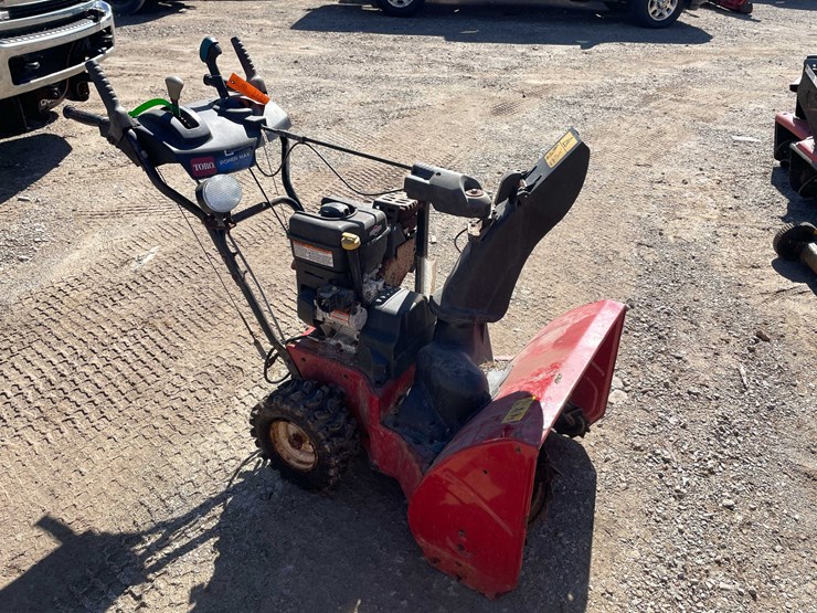#1844-•-toro-power-max-snow-blower-for-parts-only-image-3