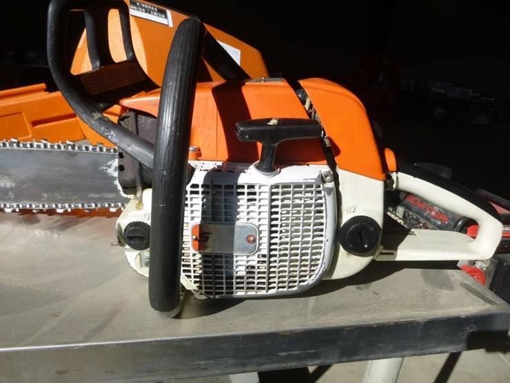 stihl-038av-super-gas-chainsaw-image-3