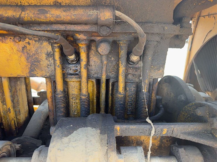 caterpillar-28-image-34