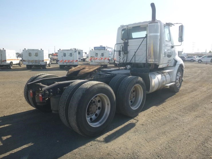 2012-international-prostar-image-3