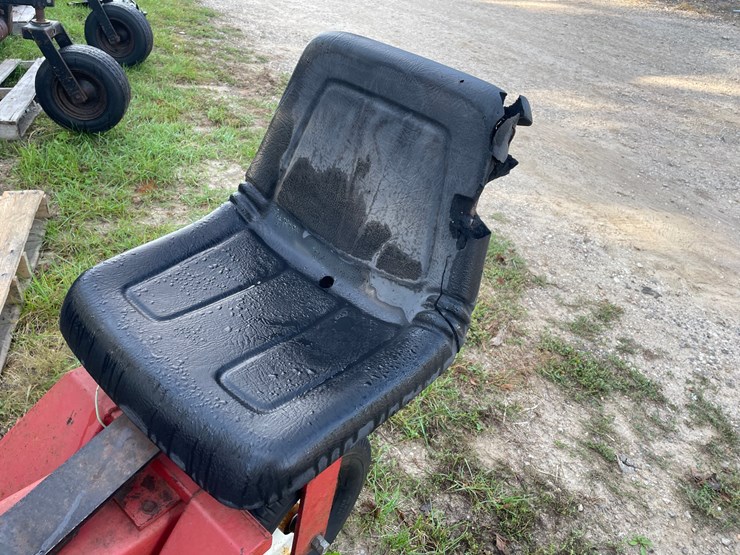 #3215-•-ferris-commercial-52"-cut-mower-image-12