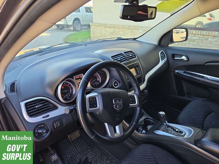 2017-dodge-journey-image-17
