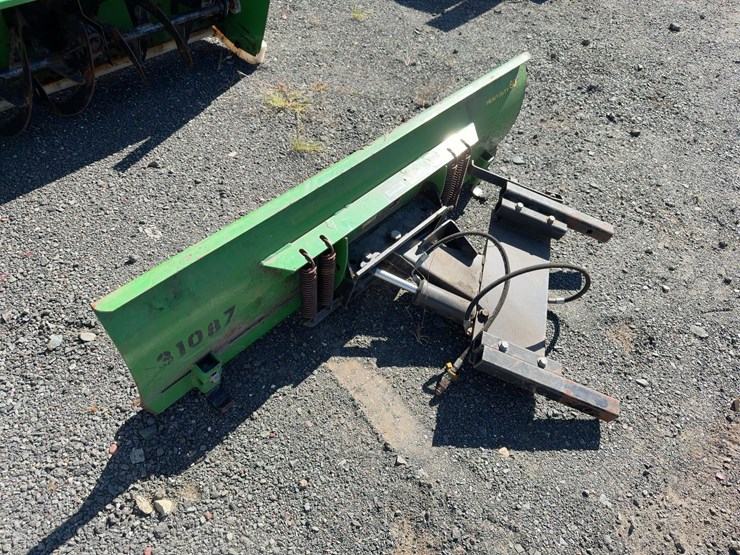 john-deere-1575-image-17