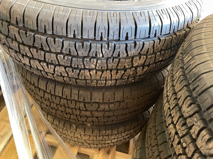 #1860-•-(6)-bf-goodrich-radial-t/a-tires-image-11