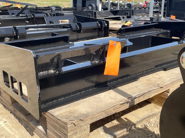 #2030-•-wolverine-skid-steer-pallet-fork-frame-attachment-image-12