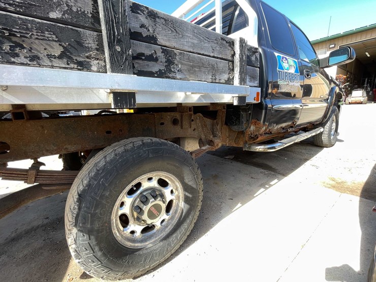 2004-gmc-2500hd-image-31