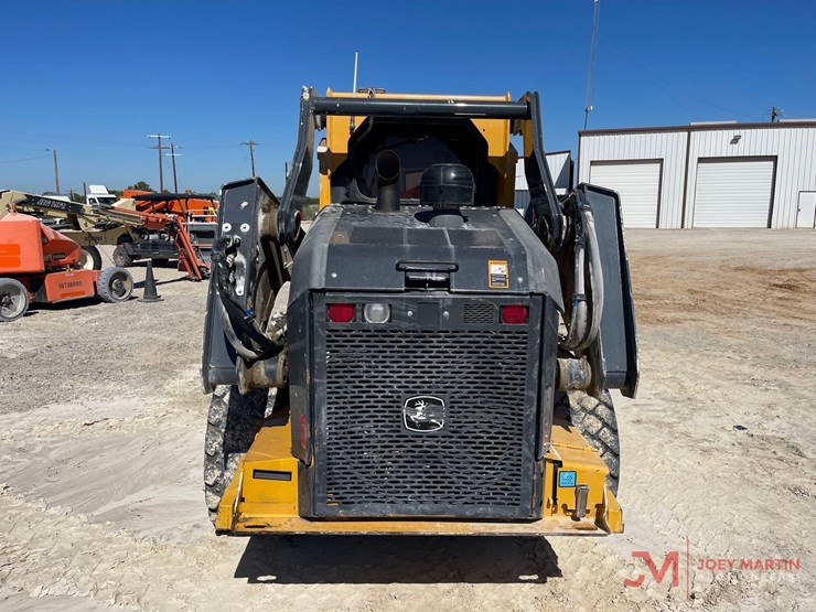 2023-deere-332g-image-4