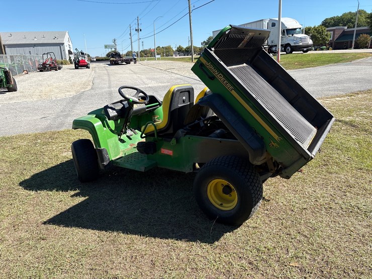 john-deere-gator-image-5