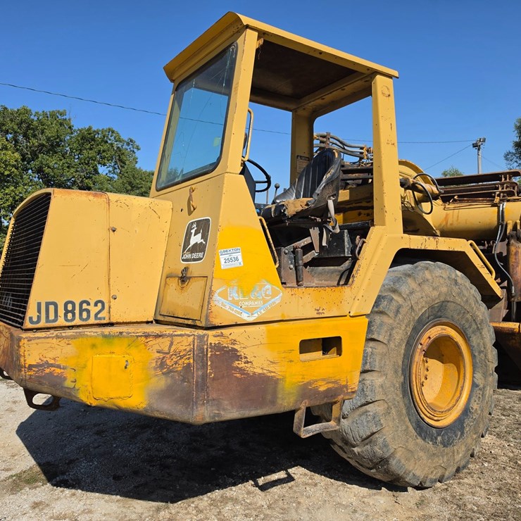 1999 JOHN DEERE 862