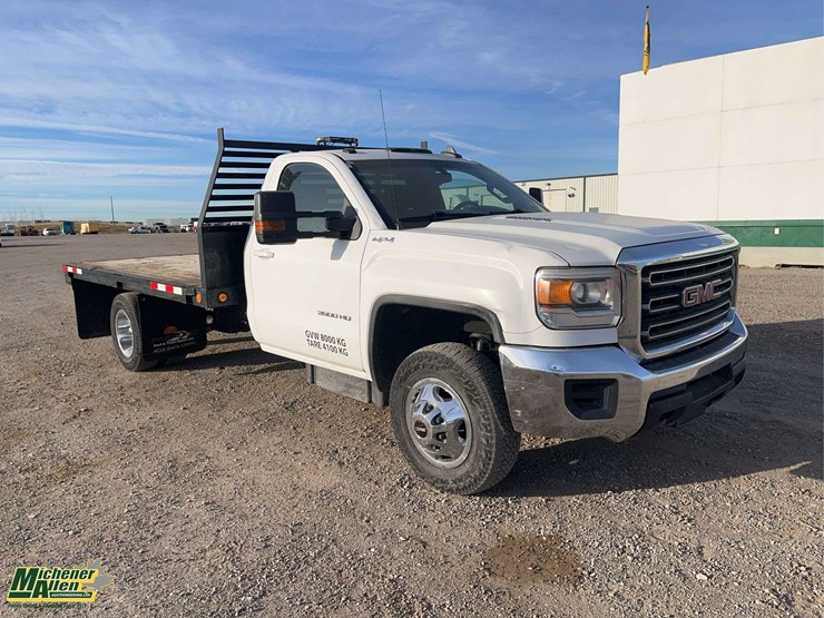 2015-gmc-sierra-3500hd-image-2