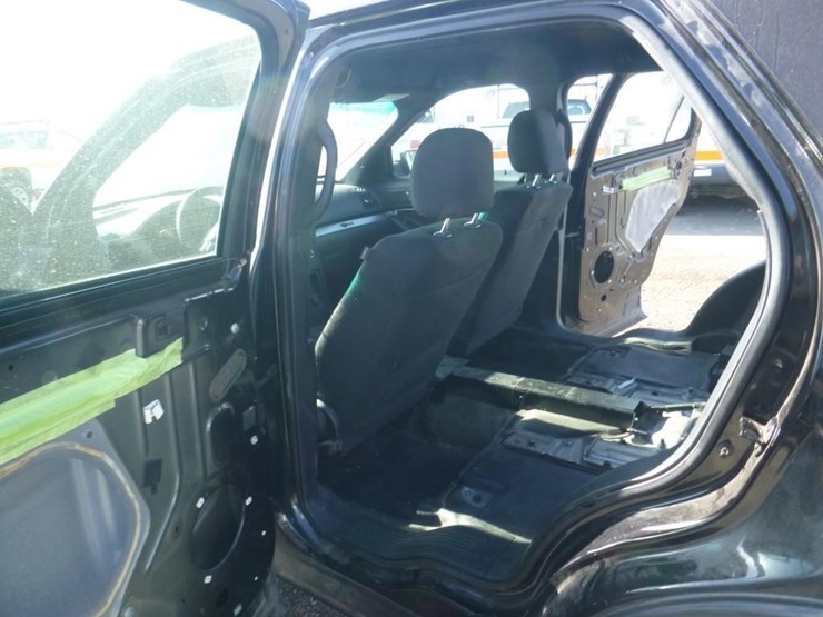 2019-ford-explorer-image-8
