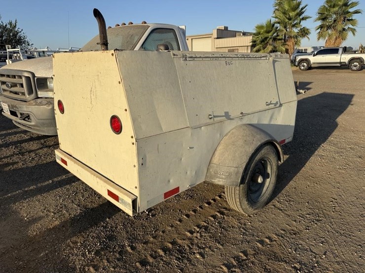 1995-leroi-q185dj-e-towable-air-compressor-image-4