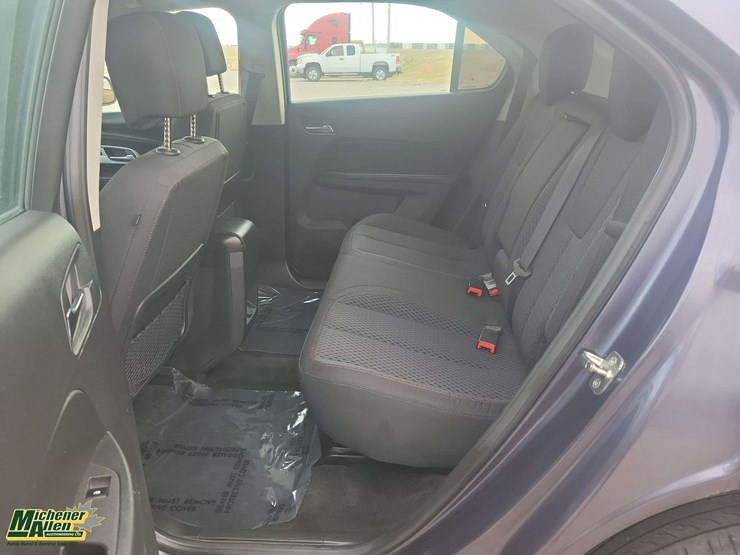 2013-chevrolet-equinox-image-25