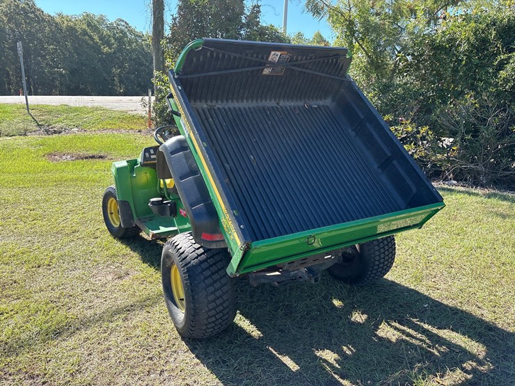 john-deere-gator-image-12