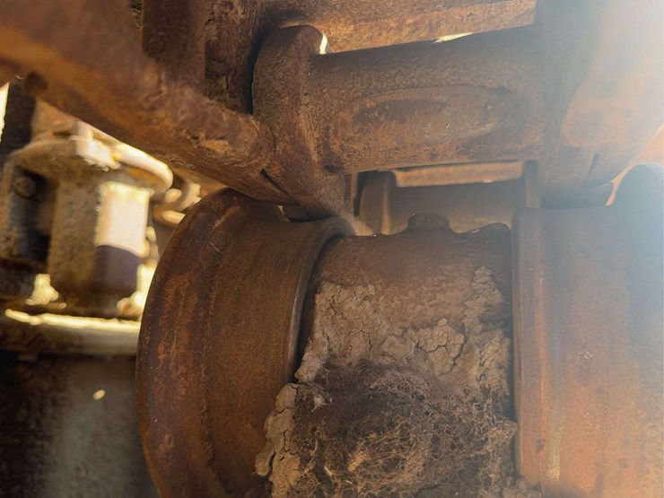 caterpillar-forty-diesel-image-18