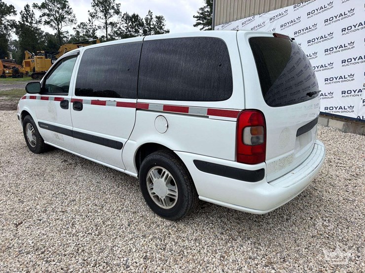 2004-chevrolet-venture-image-4