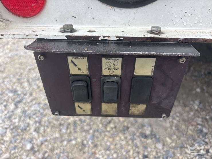 2019-ford-f550-image-44