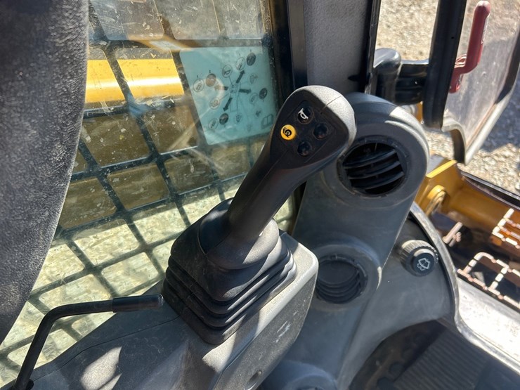 caterpillar-299d-image-45
