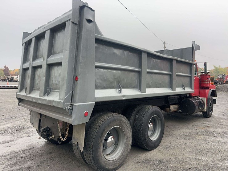 2005-mack-rb688s-image-5
