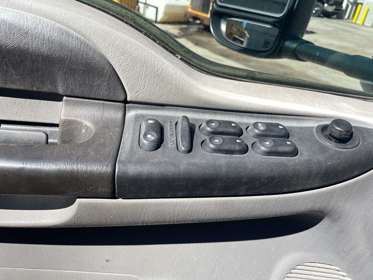 2007-ford-f350-image-23