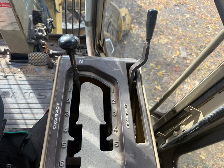 #3534-•-komatsu-gd305a-motor-grader-image-91