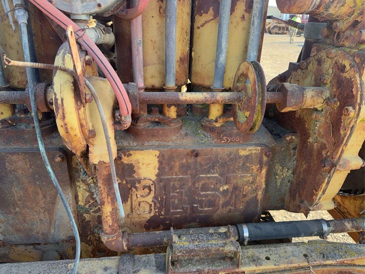caterpillar-60-image-23