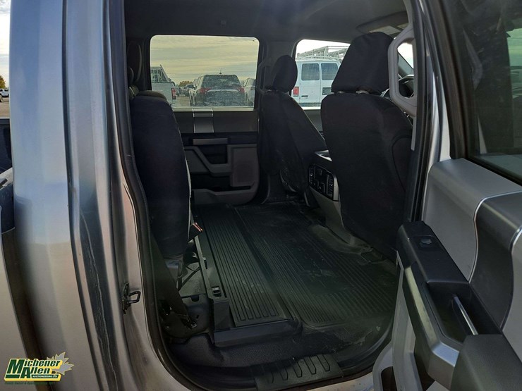 2022-ford-f250-image-31