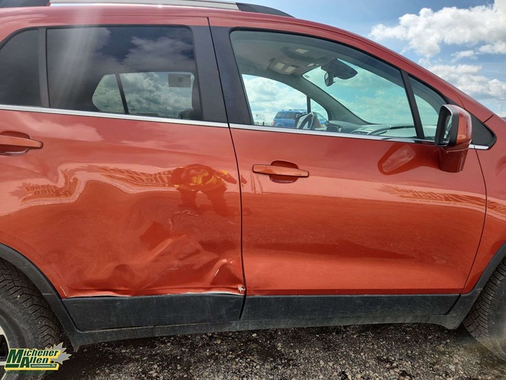 2014-chevrolet-trax-lt-image-32