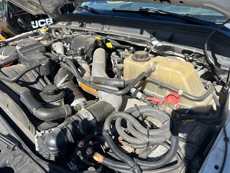 2011-ford-f350-image-56