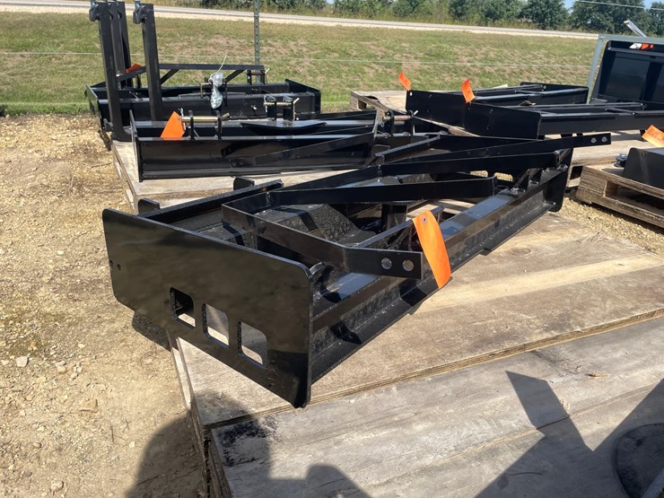 #2033-•-wolverine-skid-steer-pallet-fork-frame-attachment-image-3