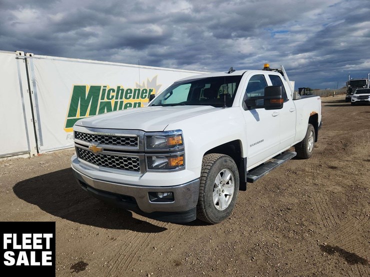 2015-chevrolet-silverado-1500-image-1