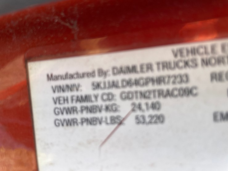 2016-western-star-4900sb-image-92