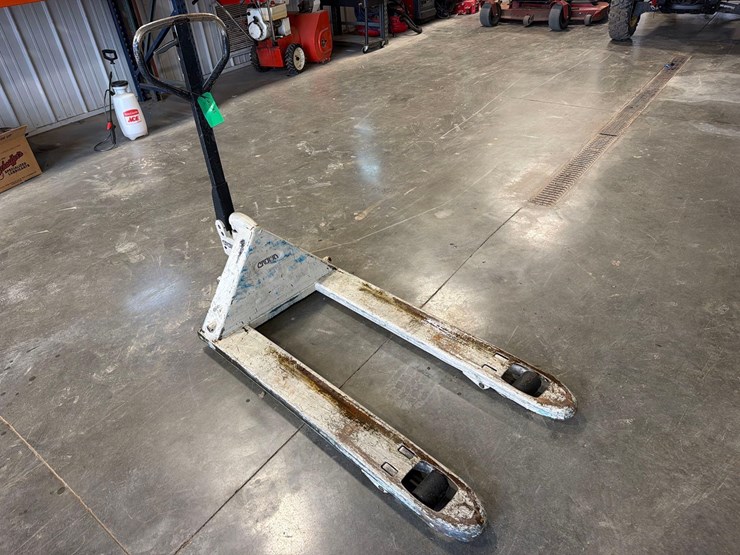 crown-pallet-fork-image-3