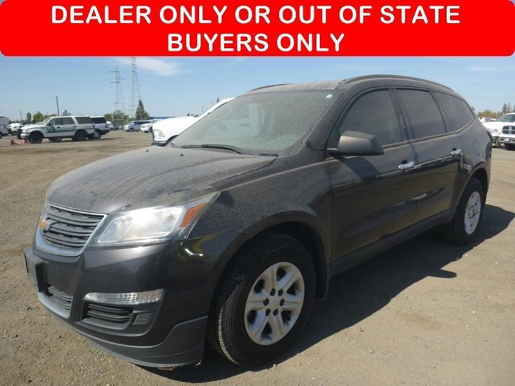 2017-chevrolet-traverse-image-1