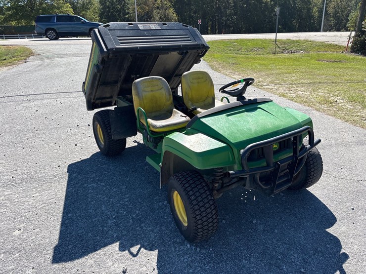 john-deere-turf-gator-image-8