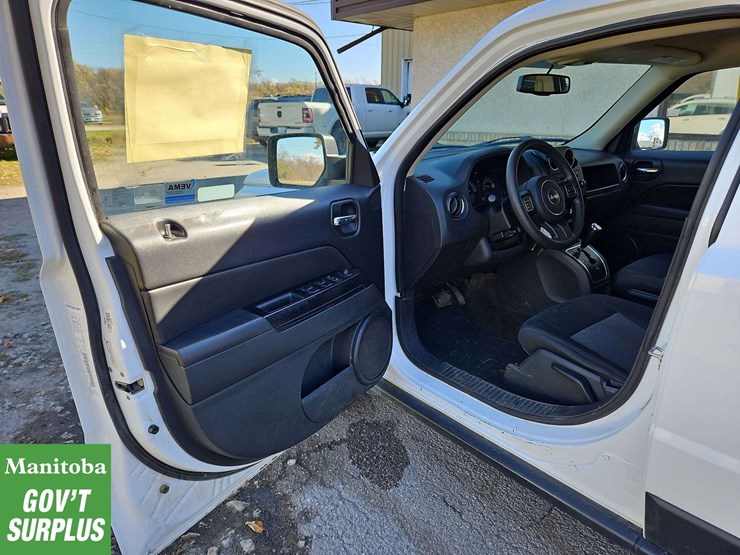 2014-jeep-patriot-image-15