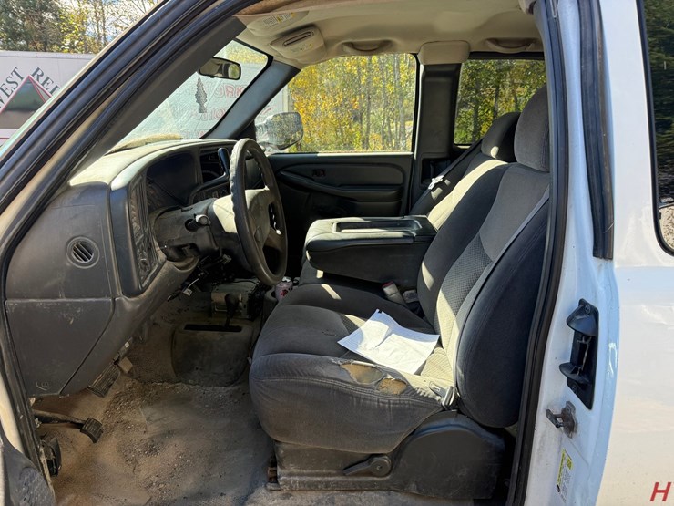 2006-chevrolet-2500-image-47