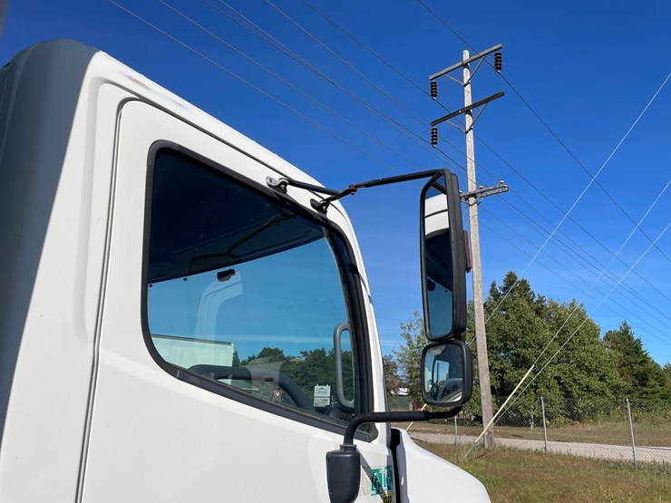 2007-hino-268-image-58