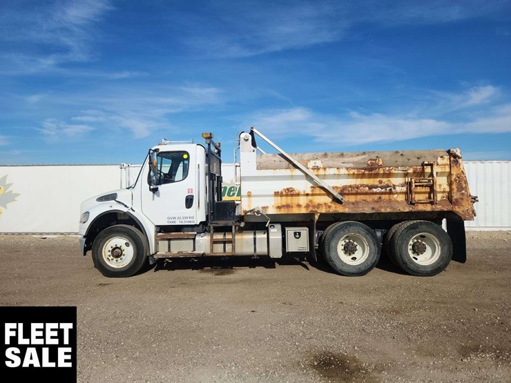 2018-freightliner-m2-106-image-5