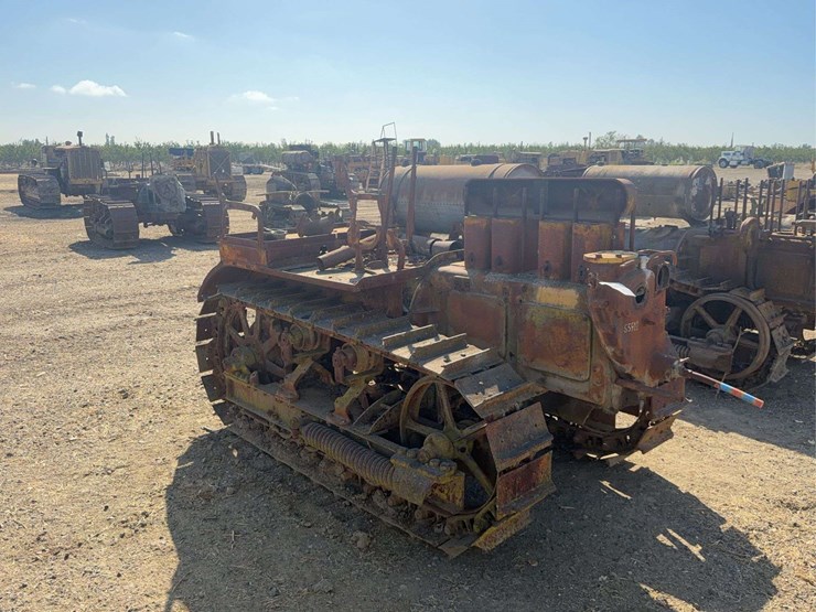 caterpillar-thirty-image-4