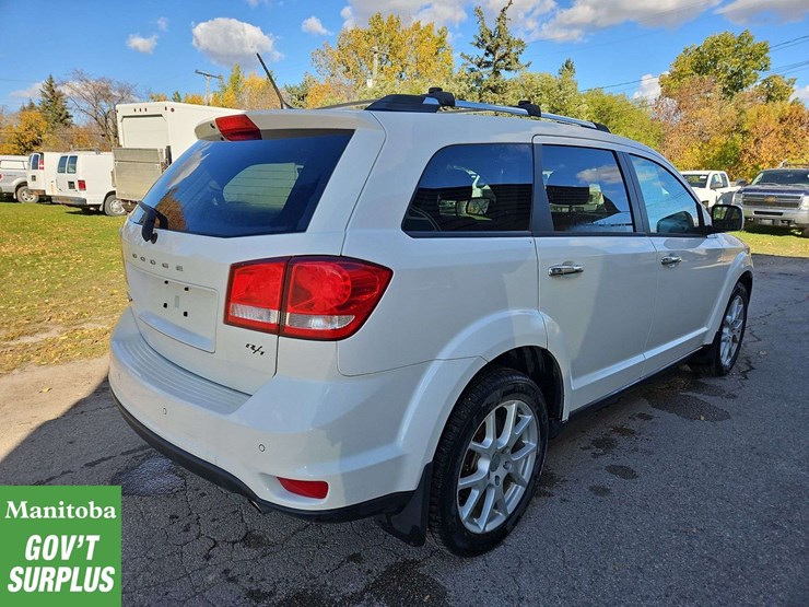 2015-dodge-journey-image-3
