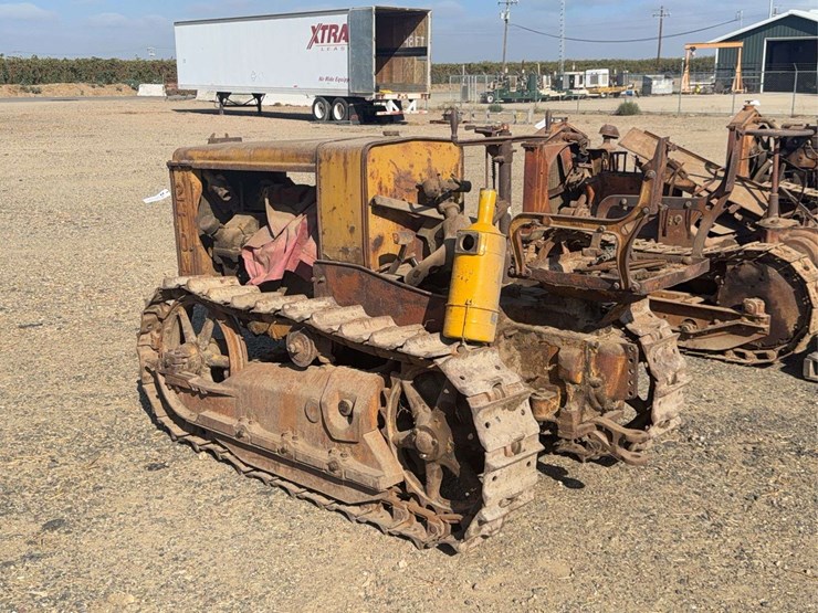 caterpillar-2-ton-image-2