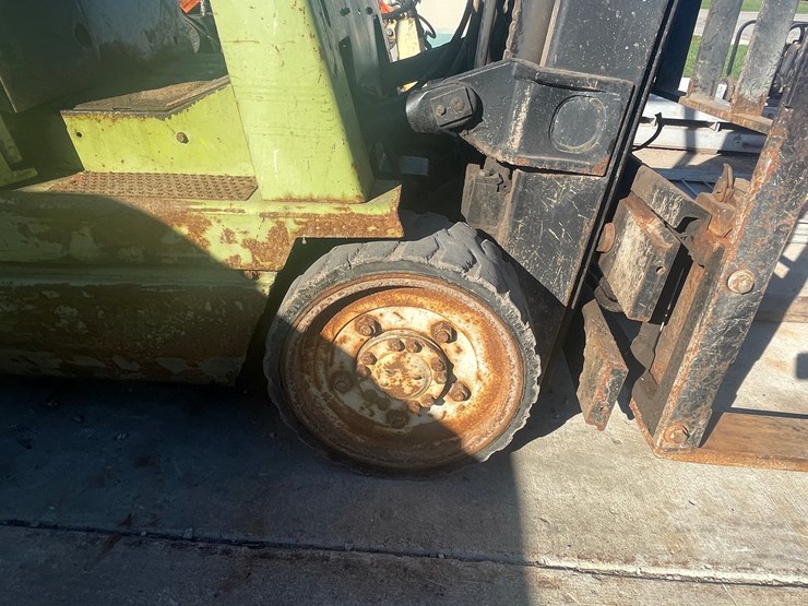 #1798-•-clark-lp-forklift-image-6