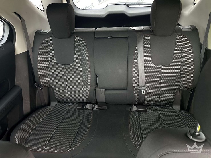 2017-chevrolet-equinox-image-23