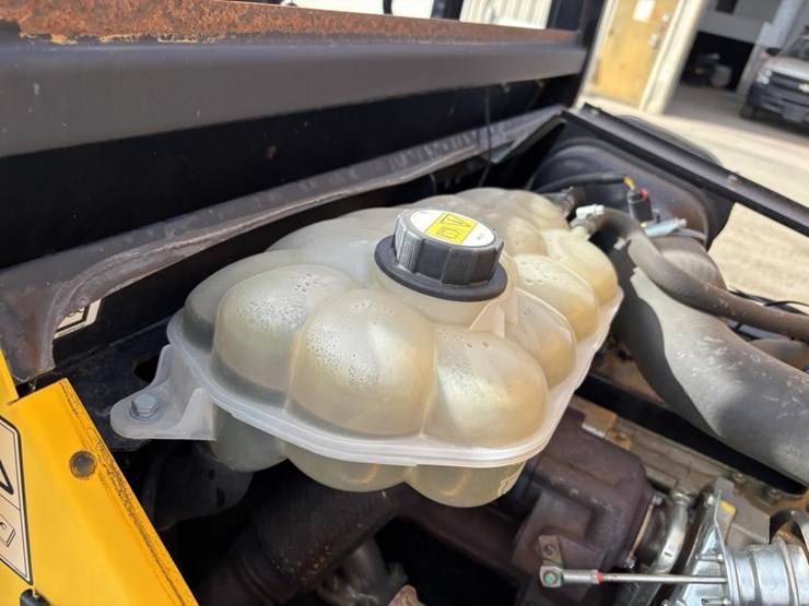 2019-jcb-903-4rt-forklift-image-40