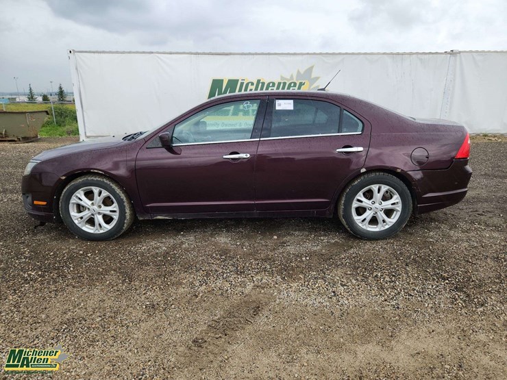 2012-ford-fusion-se-image-5