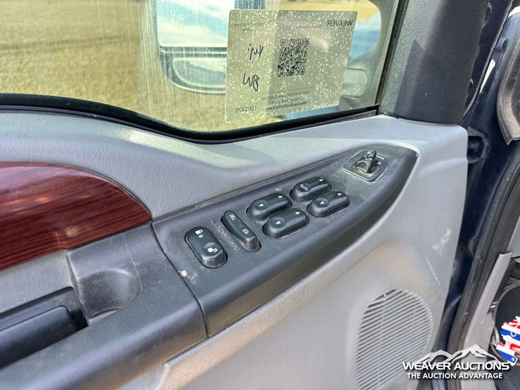 2005-ford-f350-image-26
