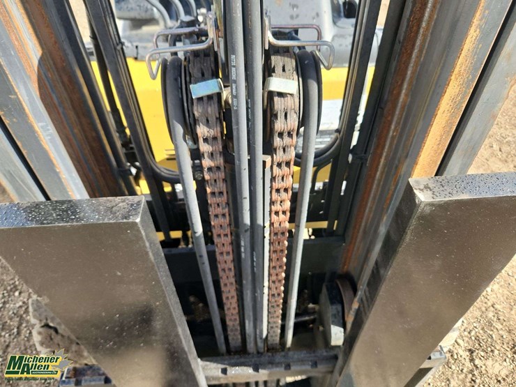2020-caterpillar-gp30n-image-27
