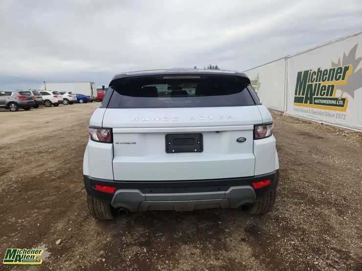 2015-land-rover-range-rover-evoque-image-6