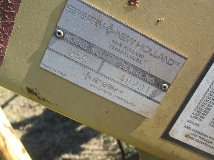 new-holland-256-image-10